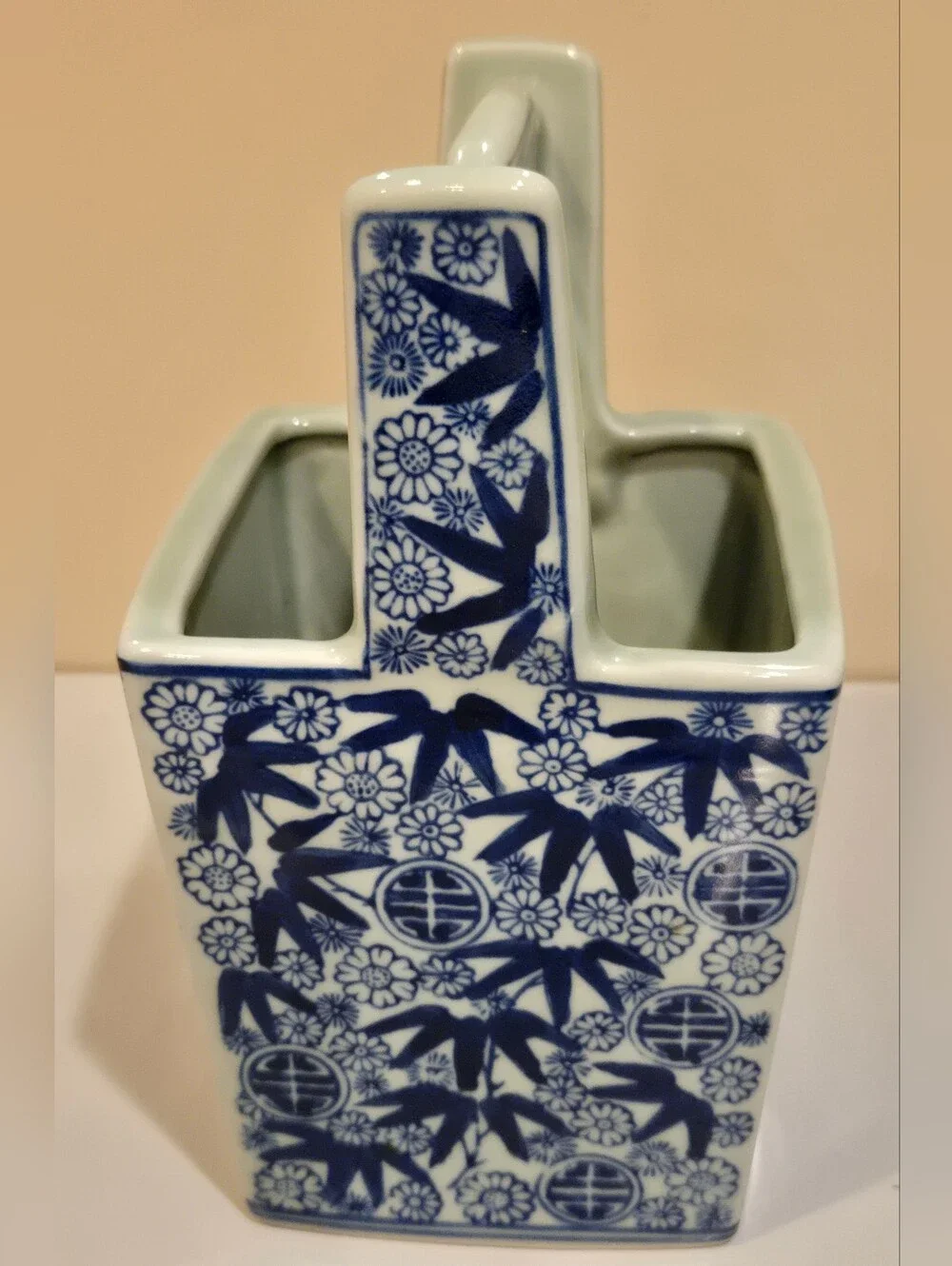 Asian Style Blue and White Floral Ceramic Caddy Vase